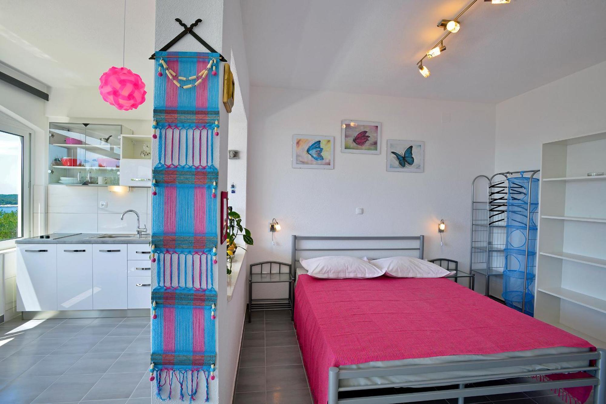 Apartments Gilve Хвар Стая снимка