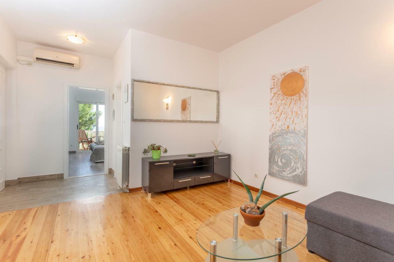 Apartments Gilve Хвар Екстериор снимка