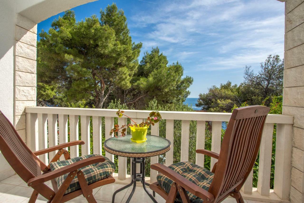 Apartments Gilve Хвар Екстериор снимка
